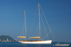 Day cruise in Thailand waters