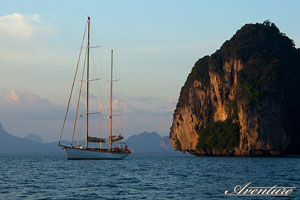 S/Y Aventure in Phang Nga Bay